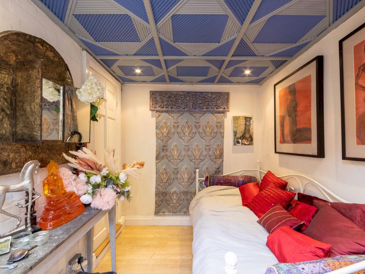 Pass The Keys Split-Floors Antique Apartment In Portobello Road London Exterior photo